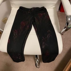 Lulu lemon flower leggings capri